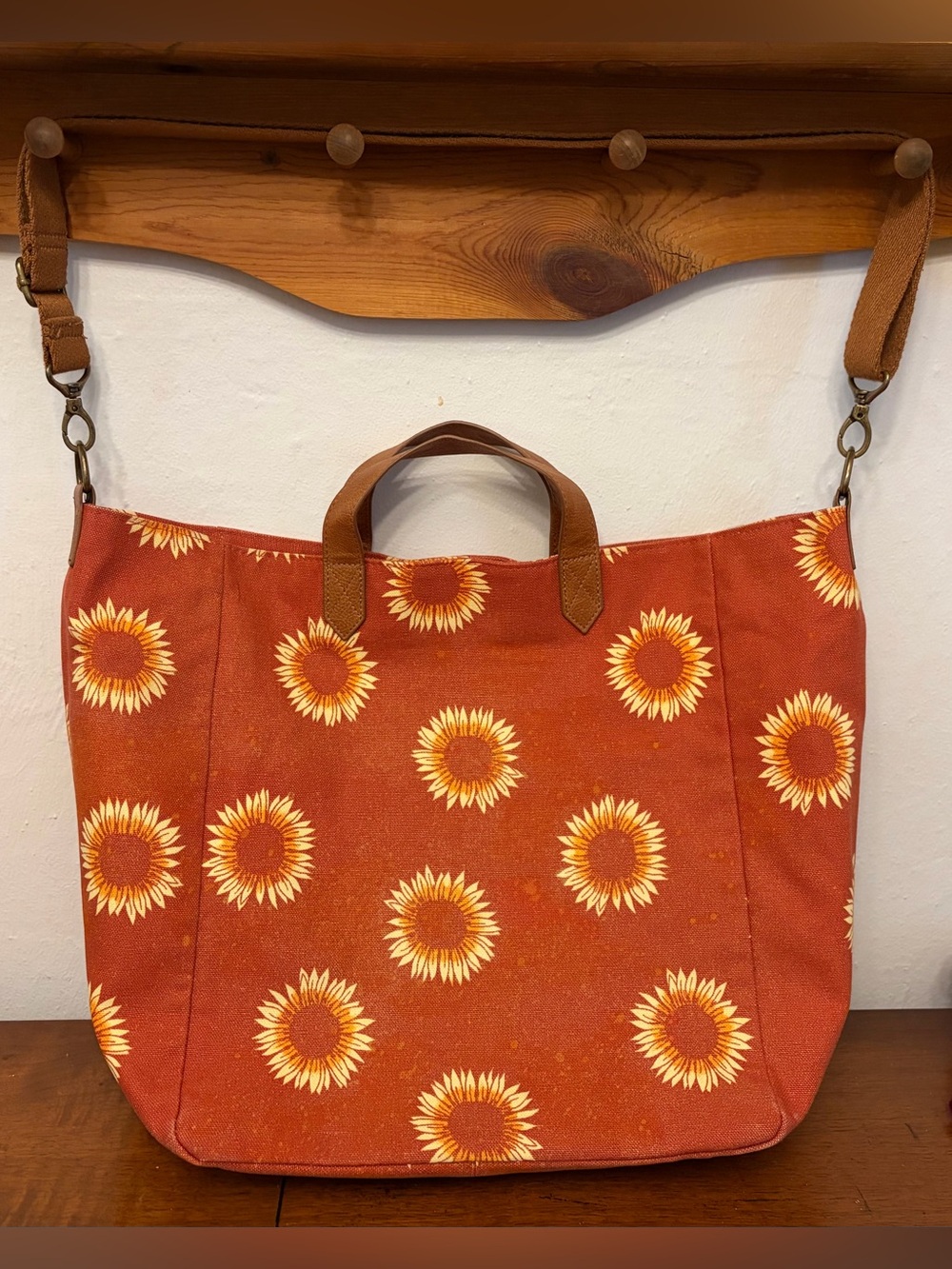 Thirty-One 31 Casual Crossbody tote bag Sunflower Season **READ DESCRIPTION**